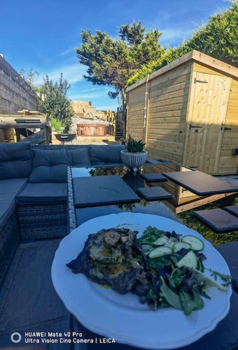 Brynglas Cottage With Hot Tub, Anglesey. Llanfachraeth エクステリア 写真